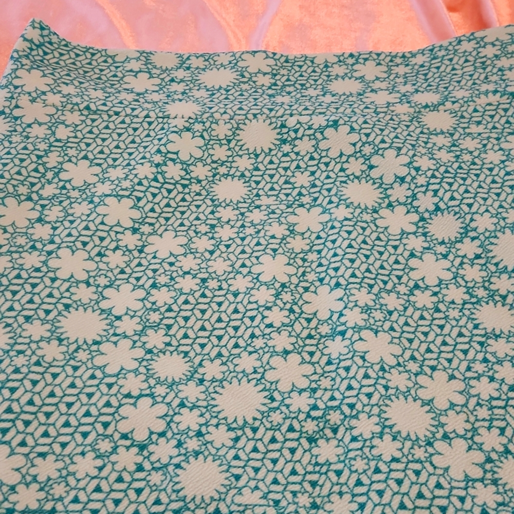 Lularoe Cassie pencil skirt